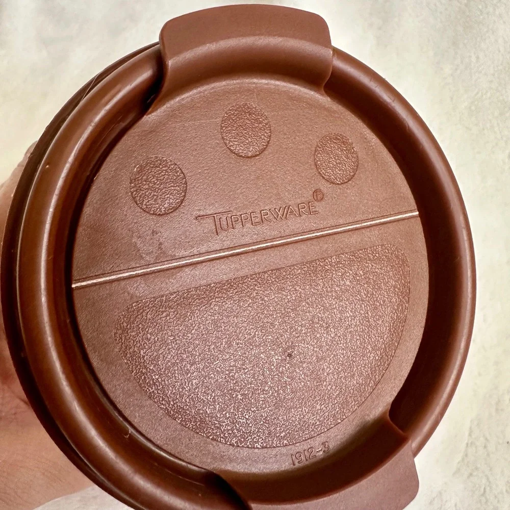 Vintage Tupperware‎ Modular Mates Round 1606 Brown Flip Lid 15oz USA